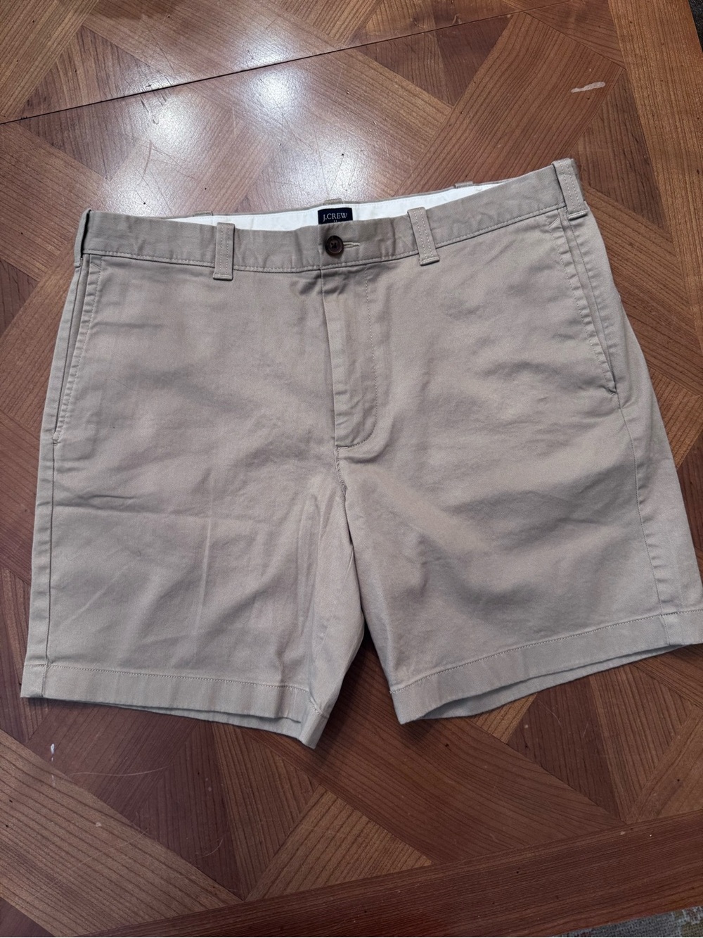 J. Crew Men's Tan Flat Front Cotton Shorts size 36